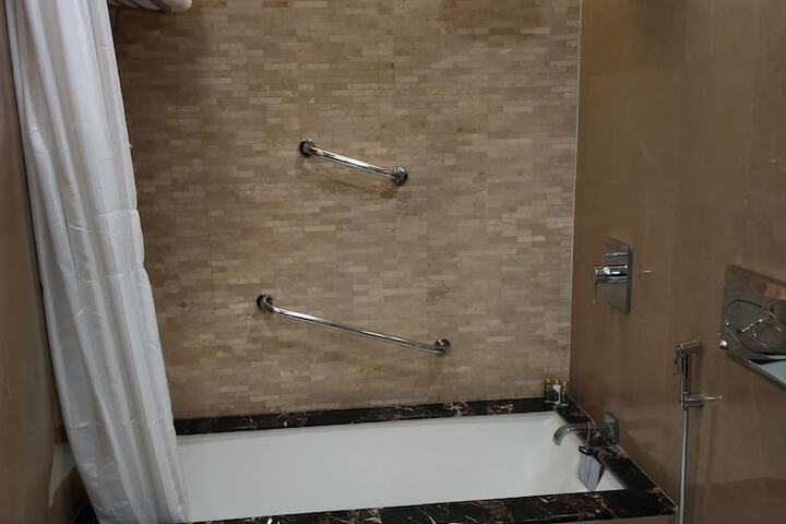 Room 46 of 67
