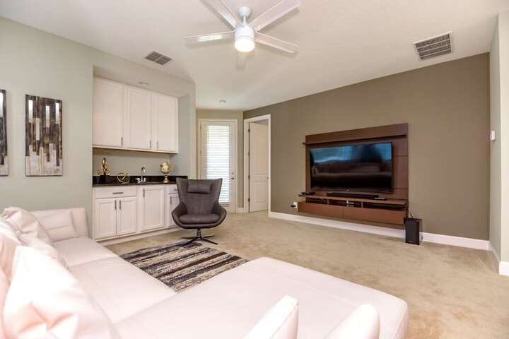Room 11 of 26
