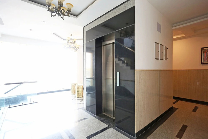 Room 14 of 15