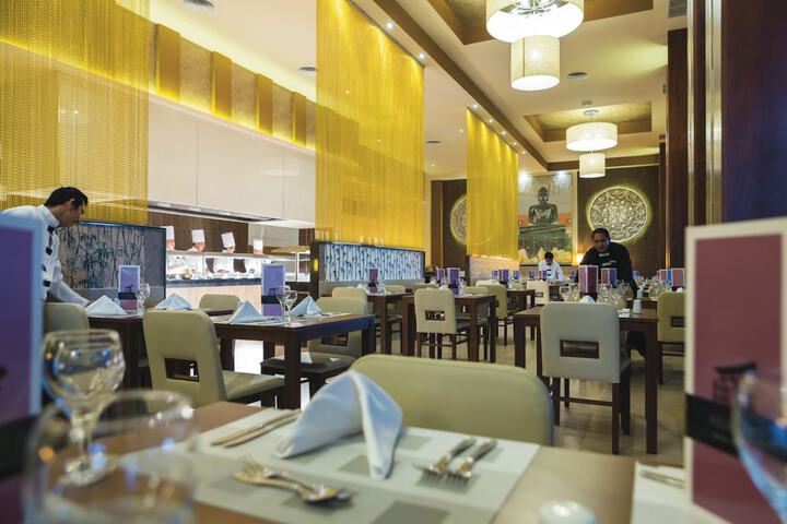 Dining 63 of 88