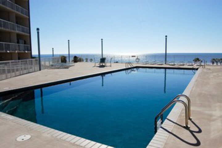 Pool 26 of 39
