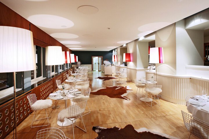 Dining 56 of 104