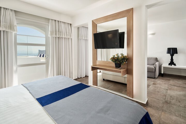Room 25 of 103