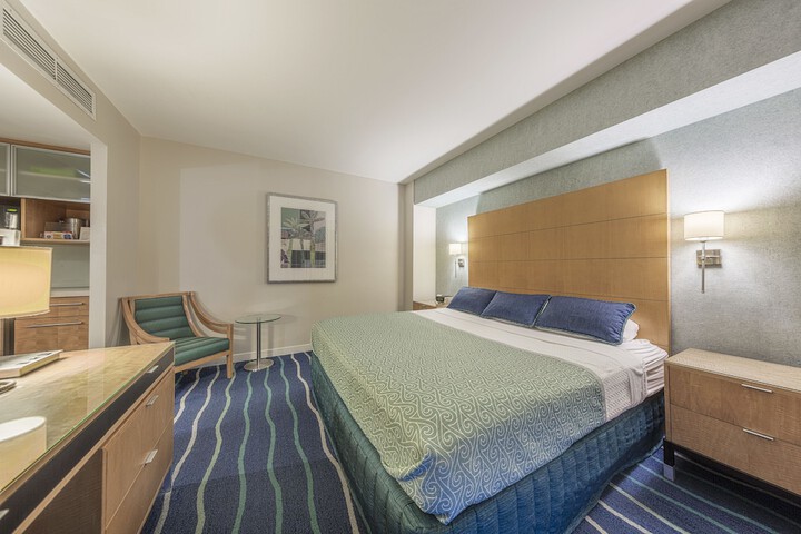 Room 19 of 213