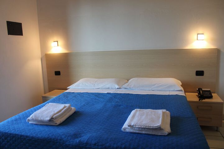 Room 14 of 84
