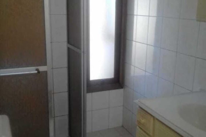 Room 14 of 18