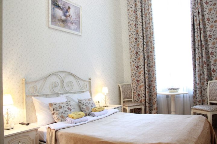 Room 6 of 20