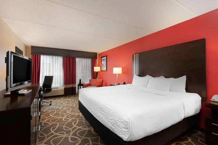 Room 10 of 50