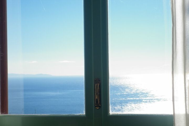 Room 51 of 147