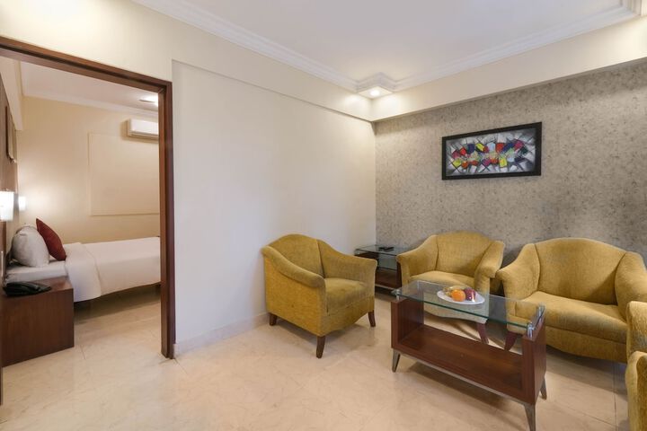 Room 11 of 50