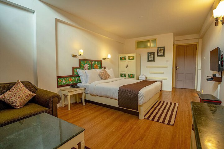 Room 15 of 43
