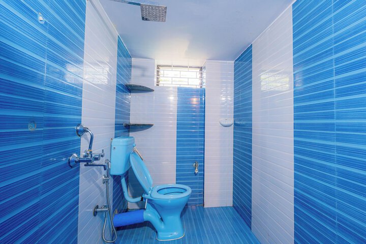 Room 70 of 95