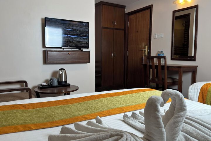 Room 14 of 50