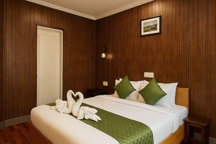Room 11 of 20