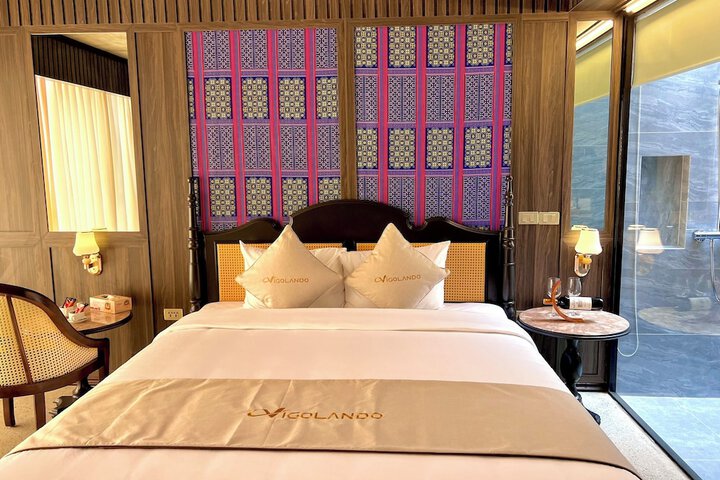 Room 40 of 190