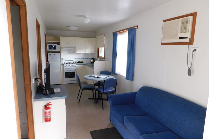 Room 8 of 42