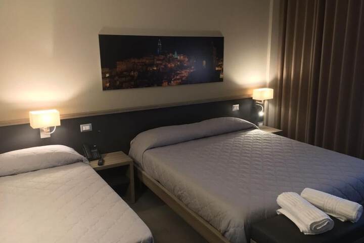 Room 16 of 60