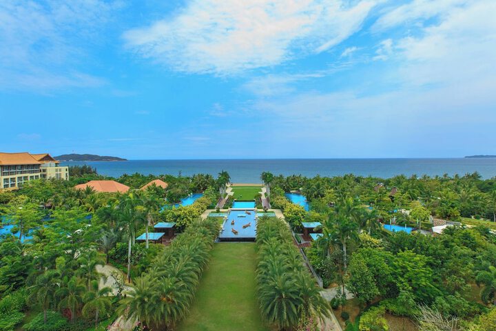 Hotel View 143 of 145