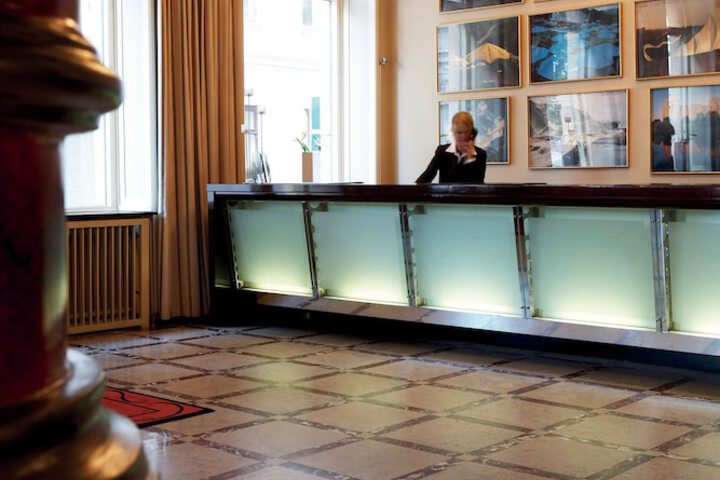 Hotel Lobby