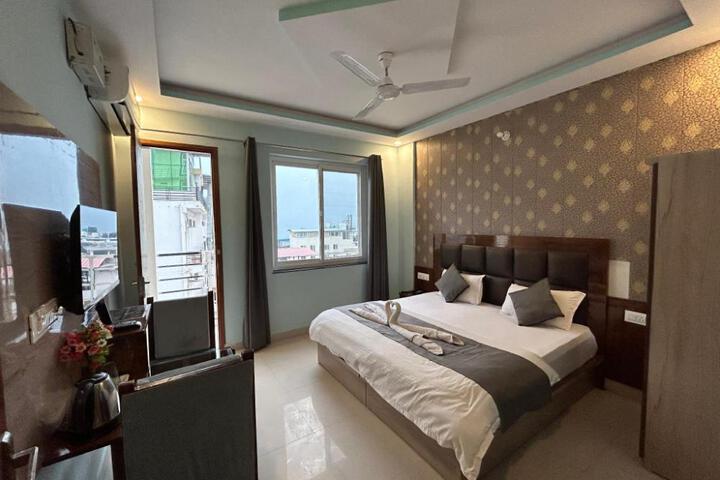 Hotel Kaanha Residency