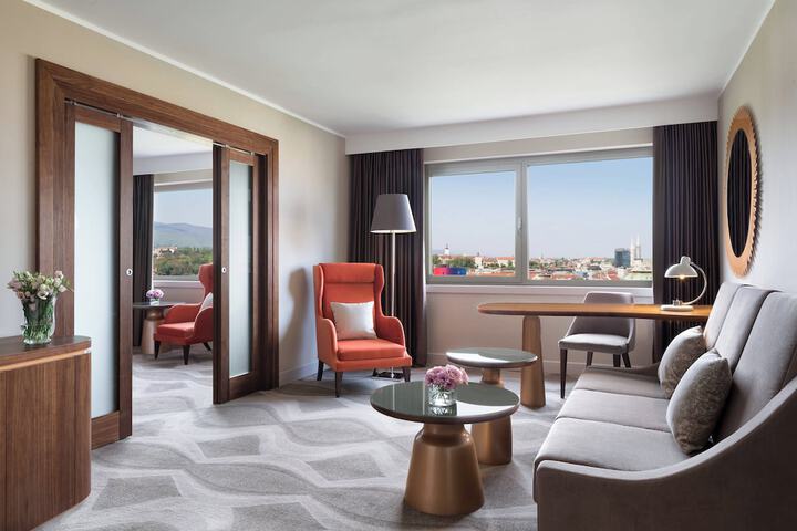 Room 22 of 119