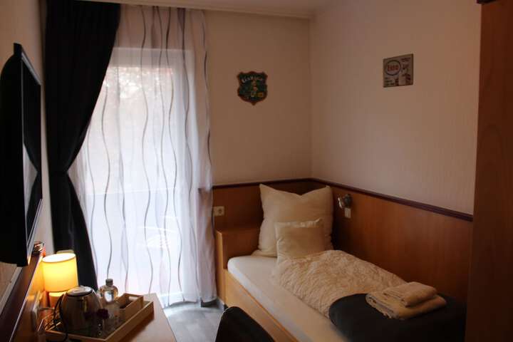 Room 18 of 53