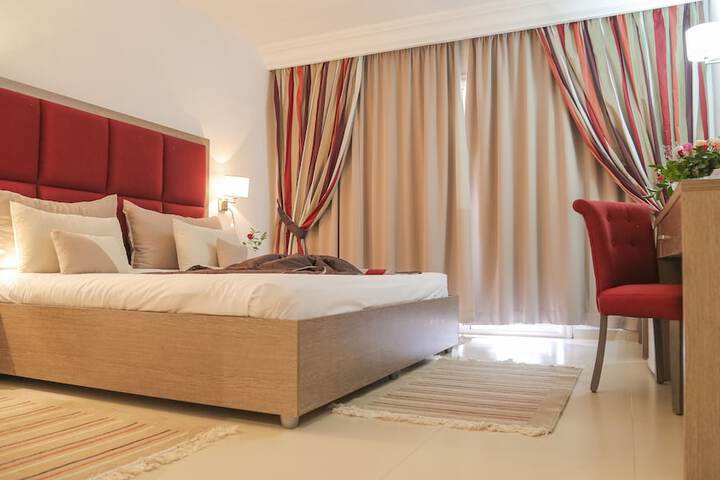 Room 5 of 35
