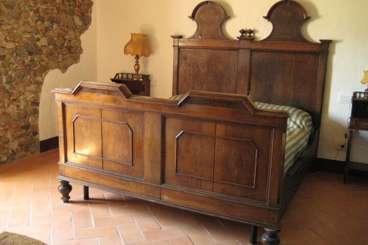 Room 3 of 21