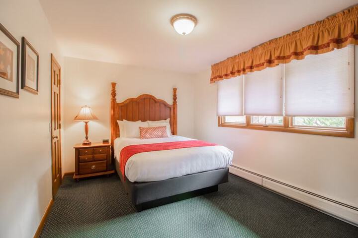 Room 14 of 100