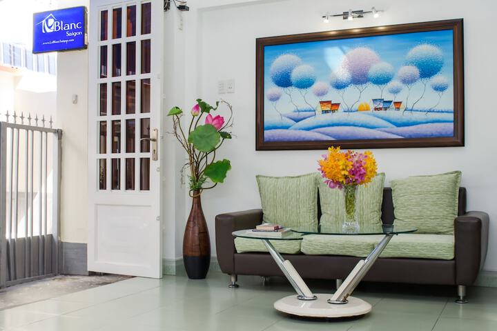 Guest Lobby