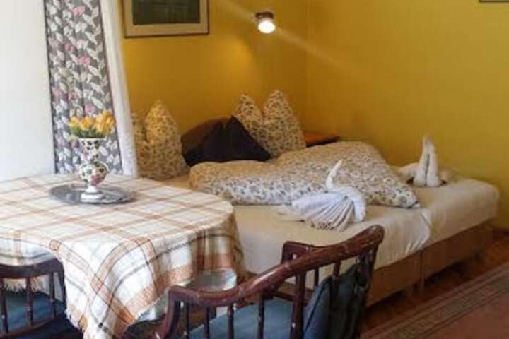 Room 20 of 33
