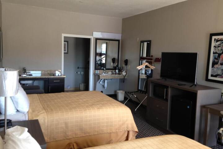 Room 21 of 42