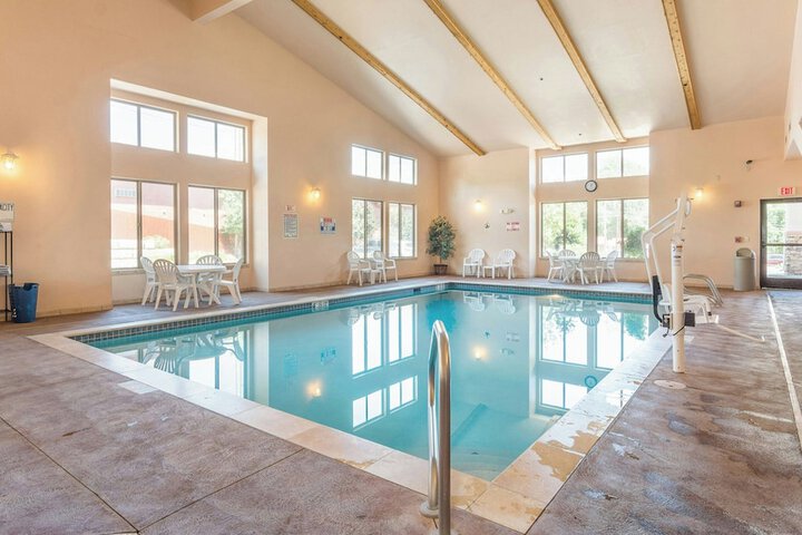 Pool 34 of 49