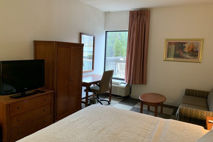 1 King Bed (46 of 46)