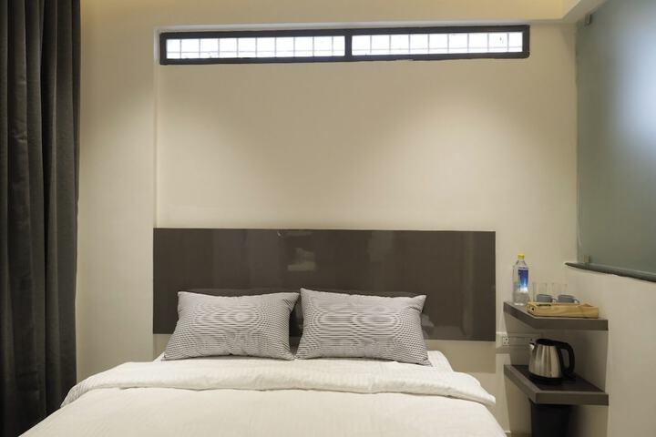 Room 18 of 51