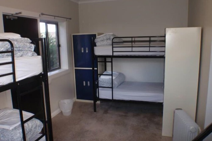 Room 3 of 11