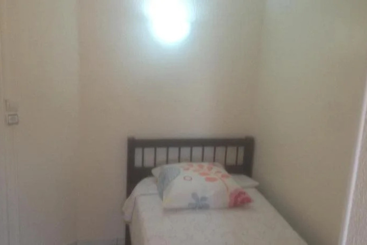 Room 4 of 17