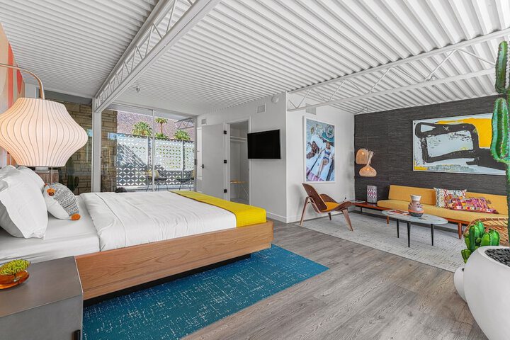 Room 5 of 49