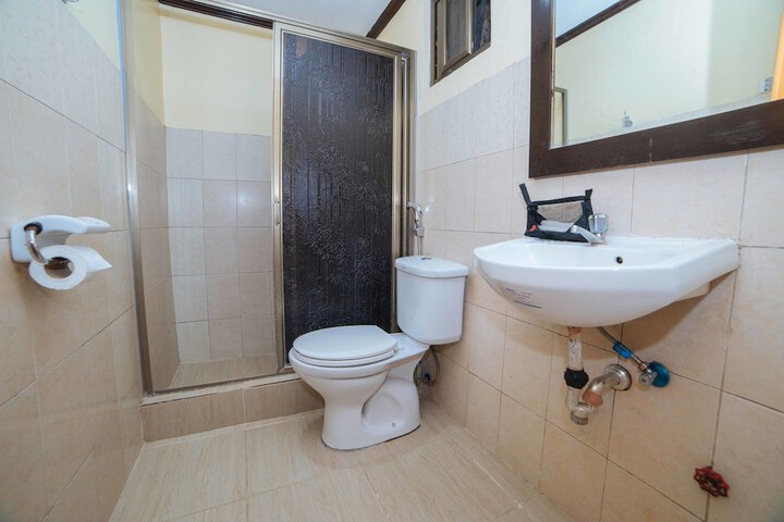 Room 12 of 12