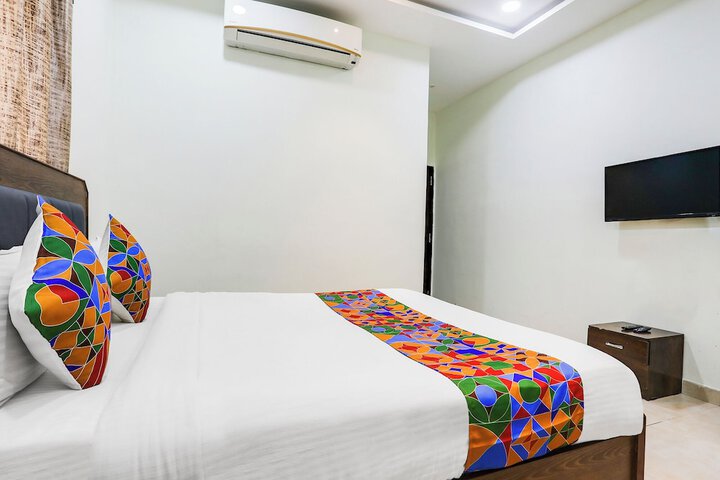 Room 20 of 32