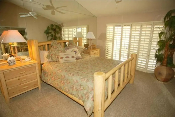 Image of 3 Bedrooms Palm Valley Country Club, Golf Cart & 3 Bikes