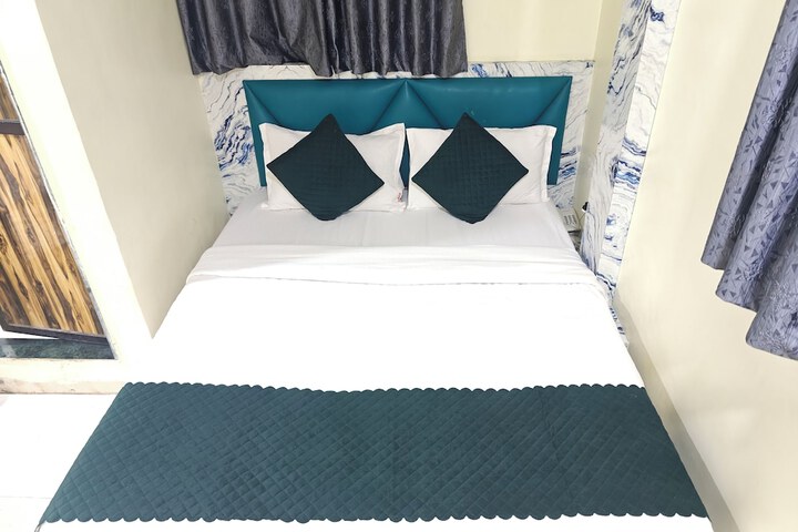 Room 43 of 76