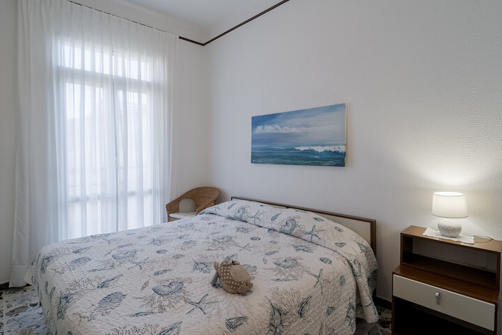 Room 12 of 53