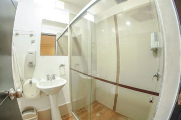 Room 14 of 35