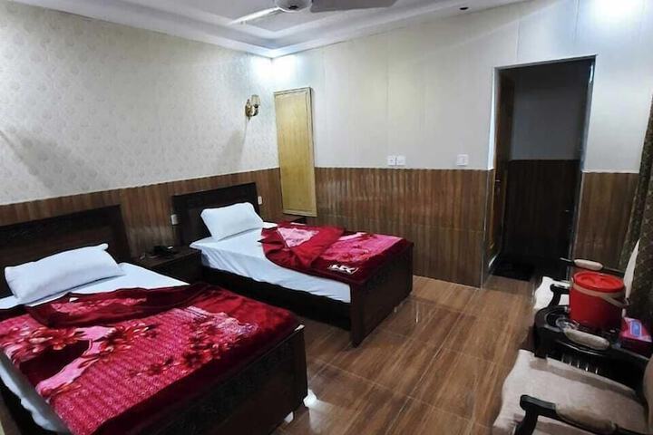 Room 2 of 9