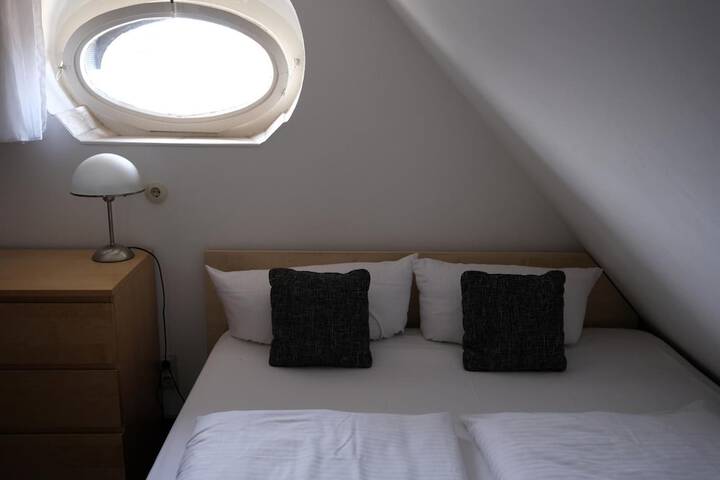 Room 13 of 43