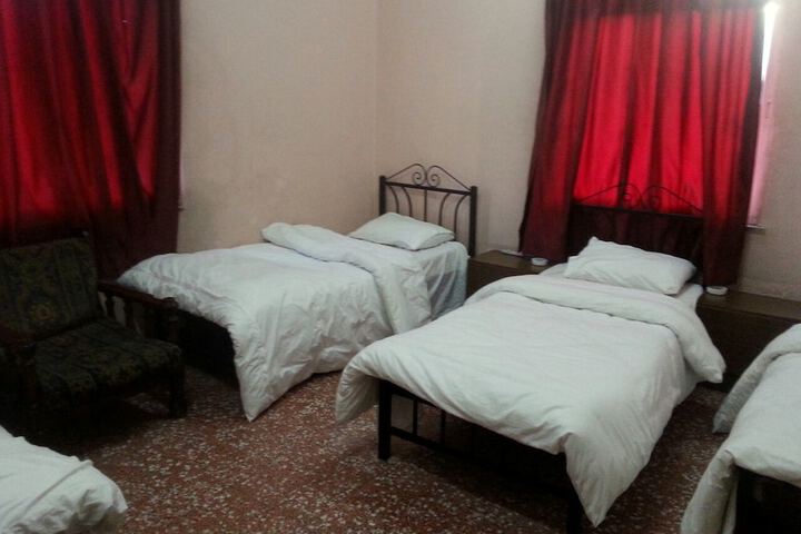 Room 16 of 16