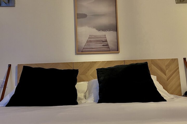 Room 28 of 83