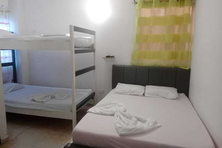 Room 4 of 6