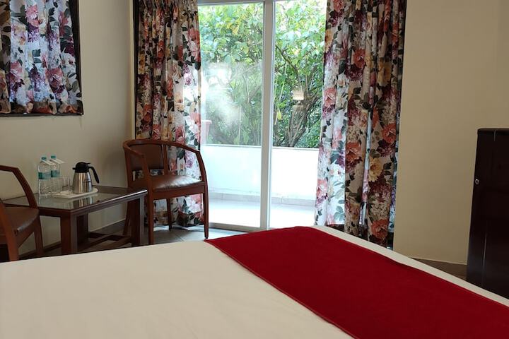 Room 5 of 78